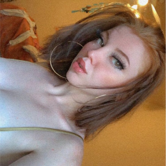 Meet your Posher, Athena - Picture 1 of 1